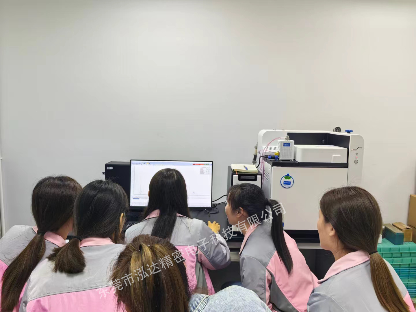 ���̰���